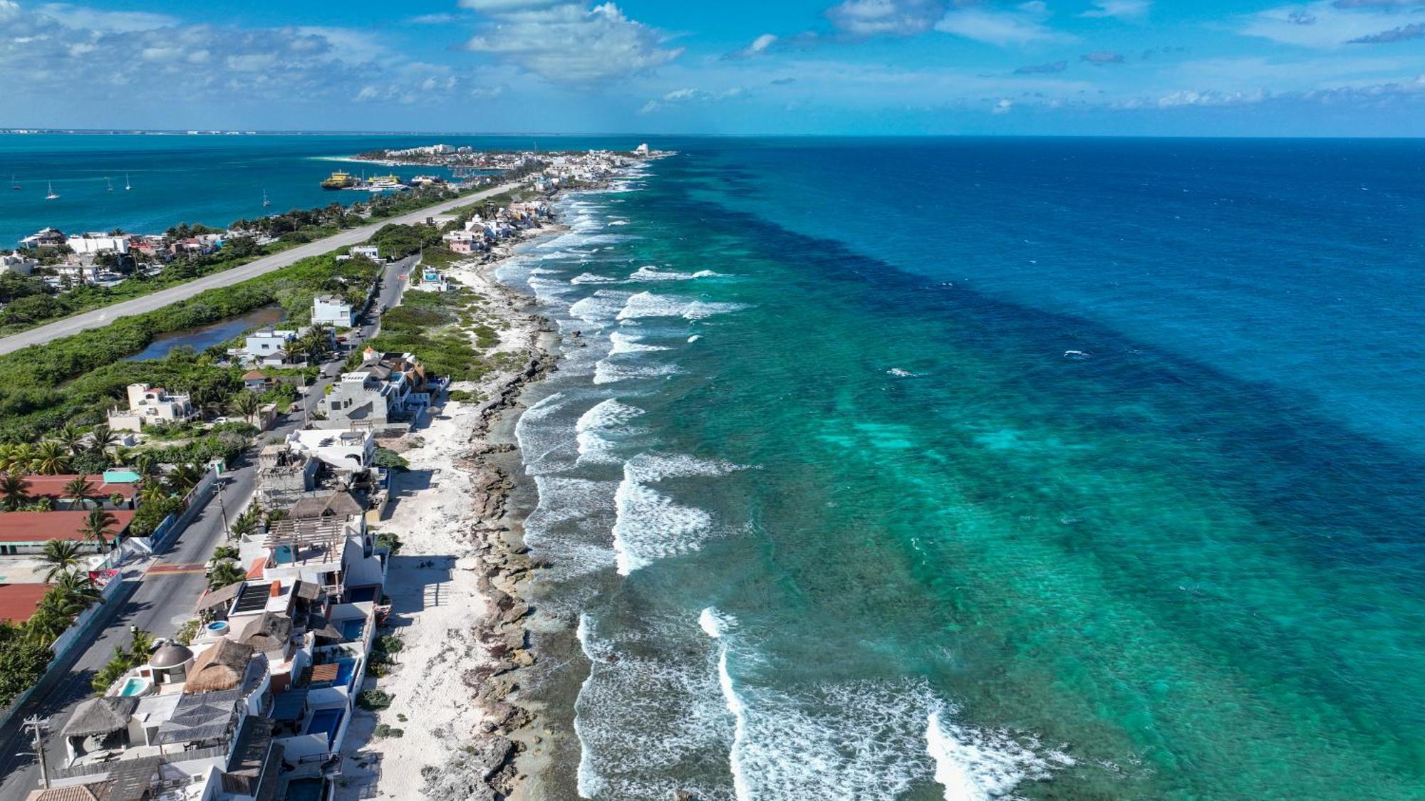 Casa Javi- Ocean Front Located Mid Isla Mujeres Villa Exterior photo