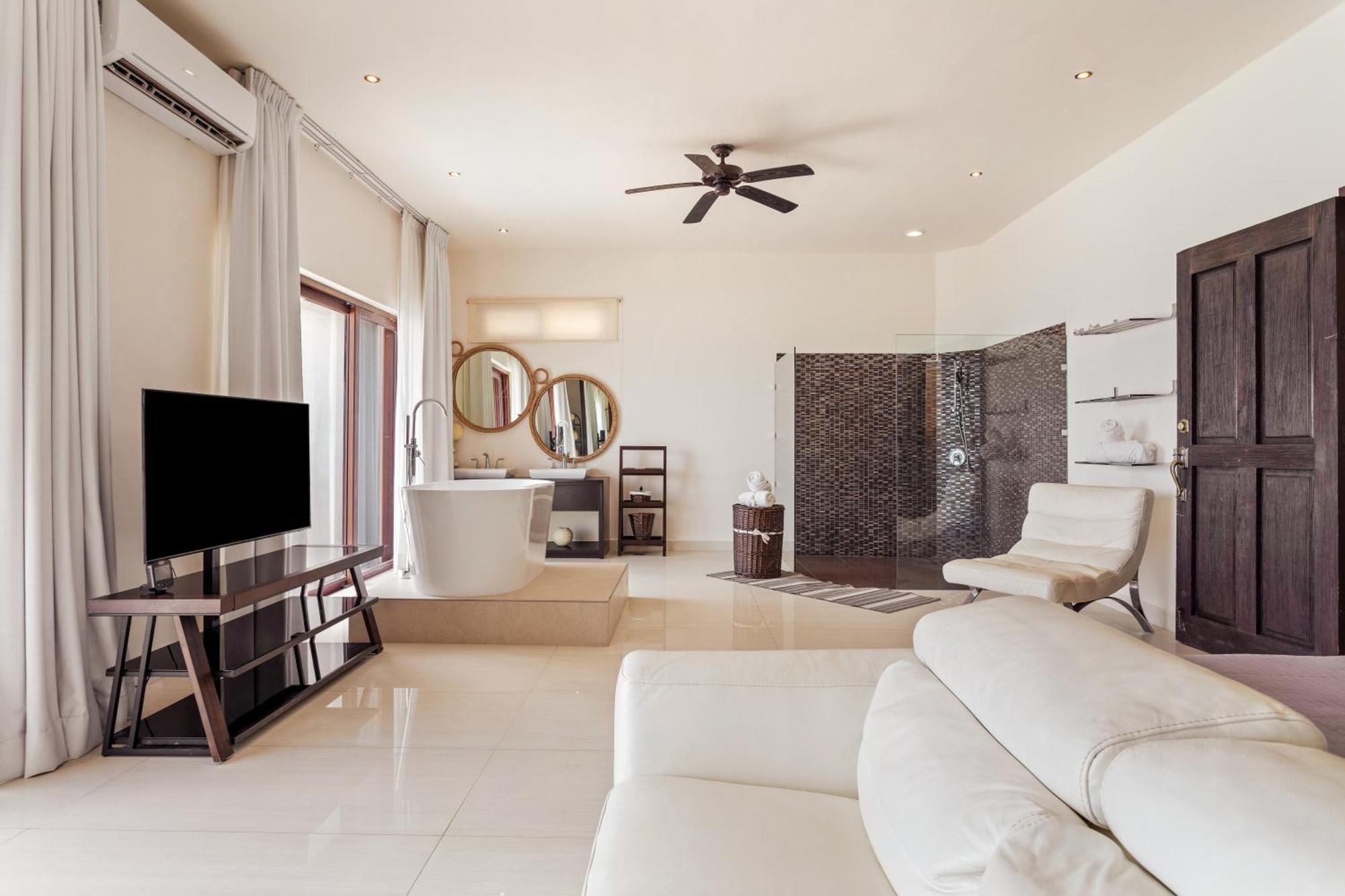 Casa Javi- Ocean Front Located Mid Isla Mujeres Villa Exterior photo