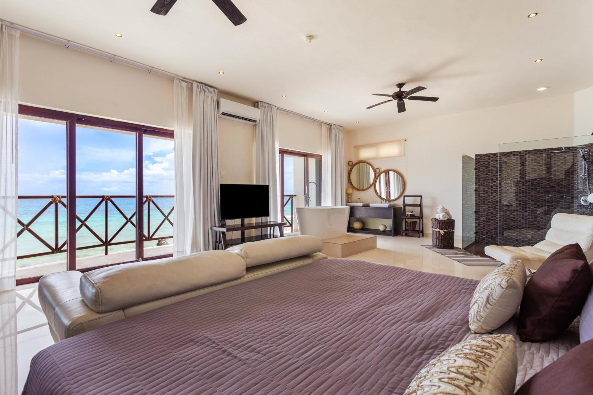 Casa Javi- Ocean Front Located Mid Isla Mujeres Villa Exterior photo