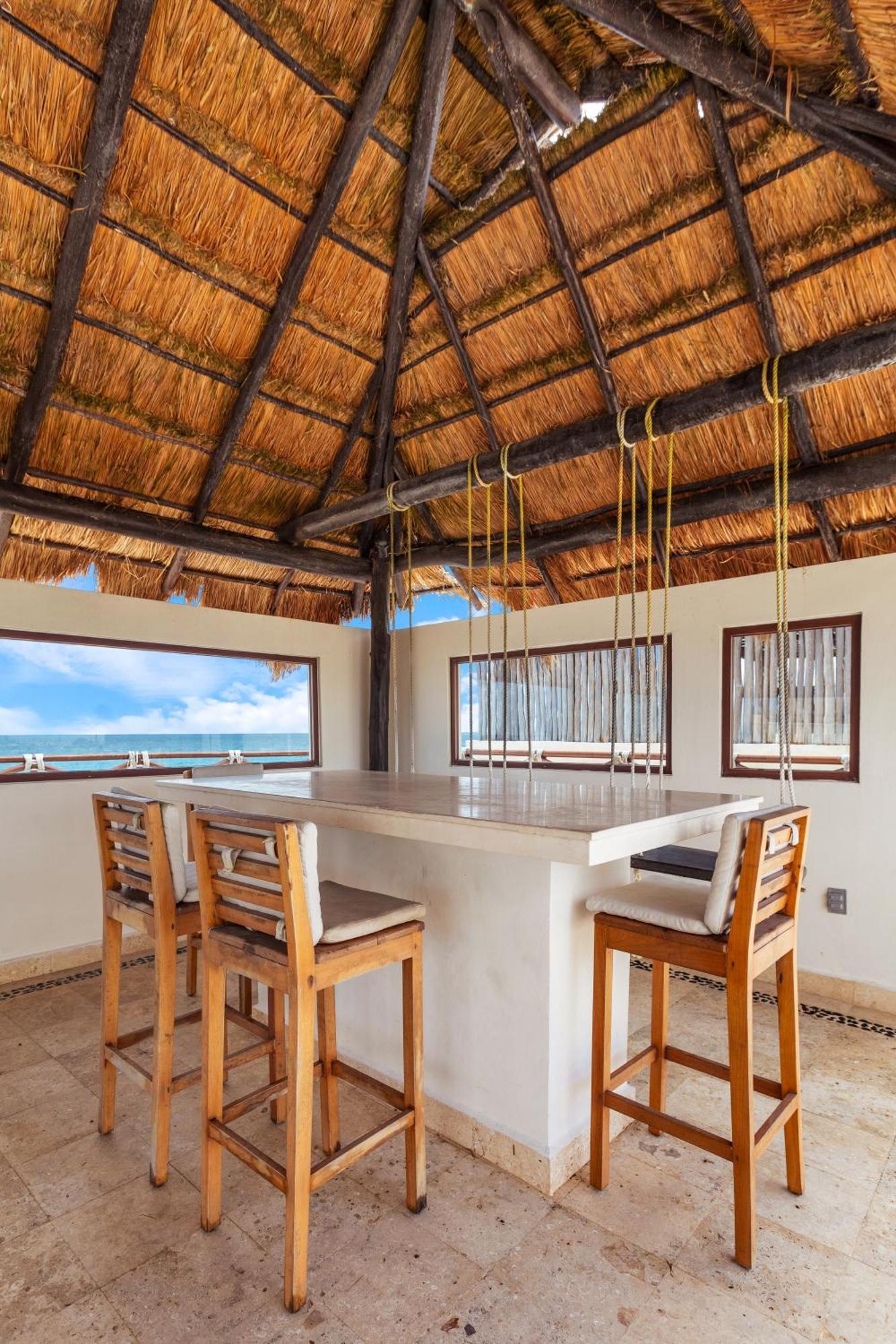 Casa Javi- Ocean Front Located Mid Isla Mujeres Villa Exterior photo
