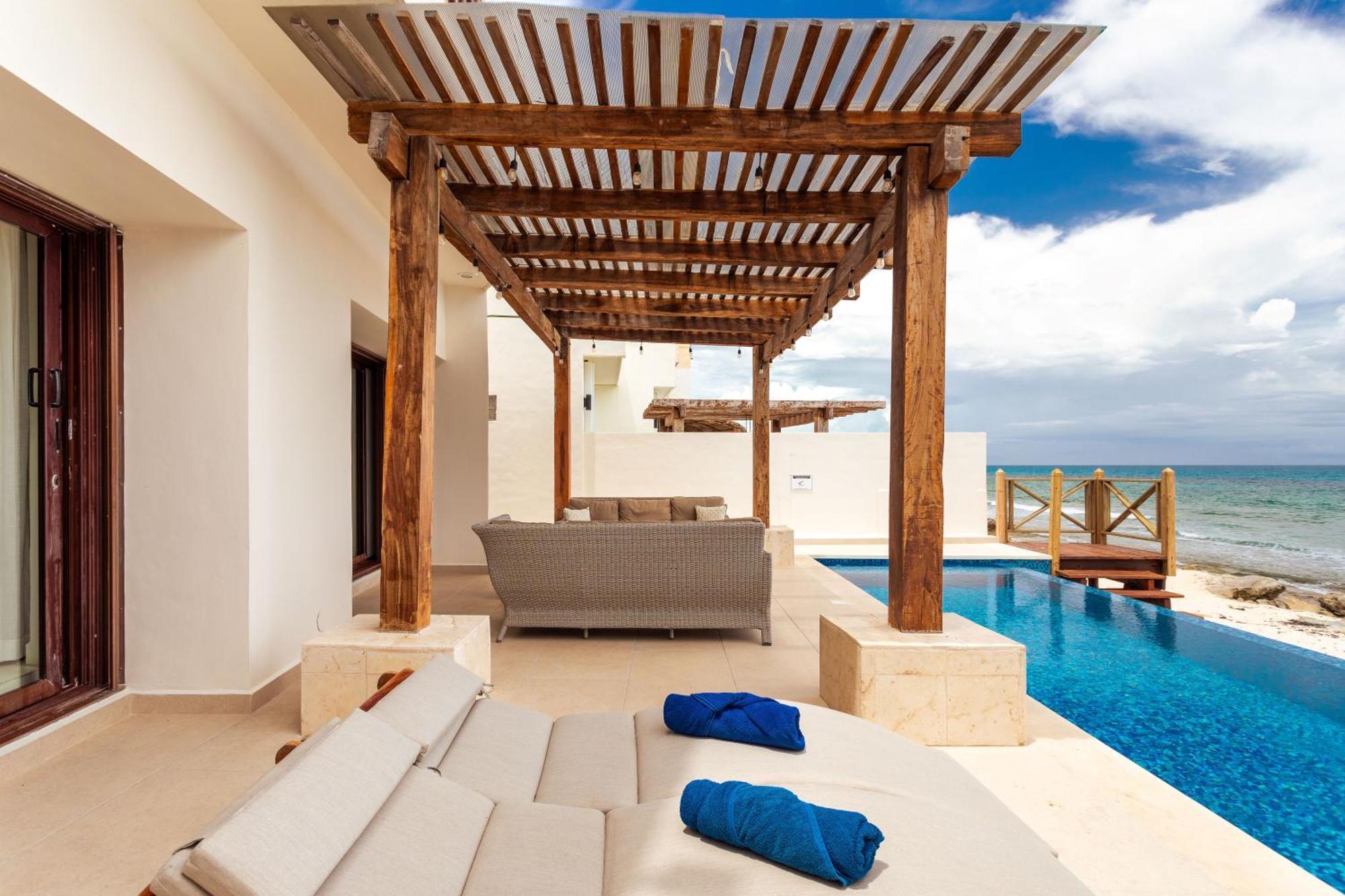 Casa Javi- Ocean Front Located Mid Isla Mujeres Villa Exterior photo