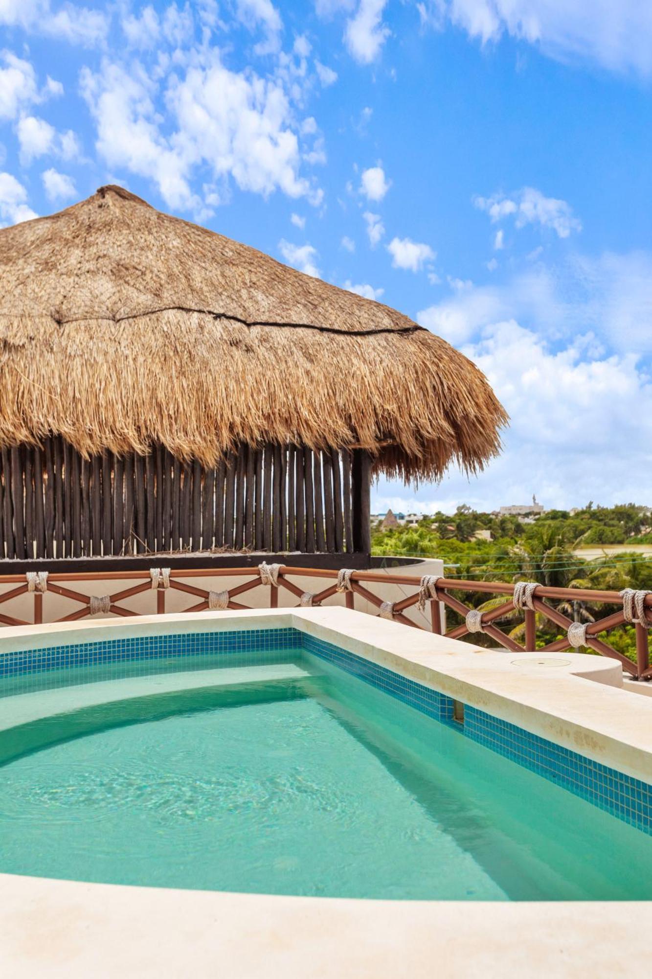Casa Javi- Ocean Front Located Mid Isla Mujeres Villa Exterior photo