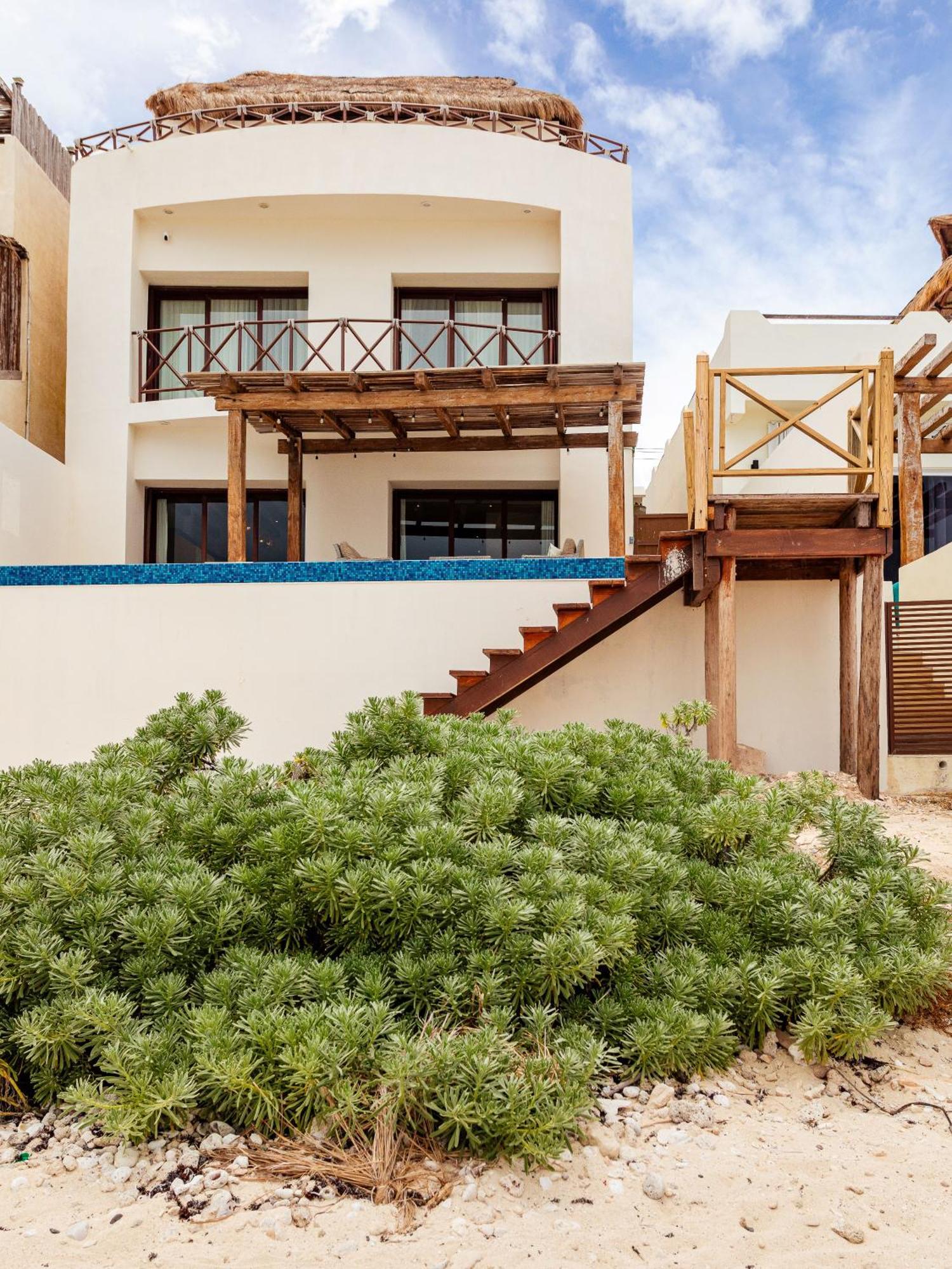 Casa Javi- Ocean Front Located Mid Isla Mujeres Villa Exterior photo